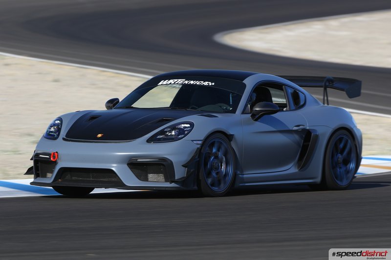 Porsche Cayman GT4