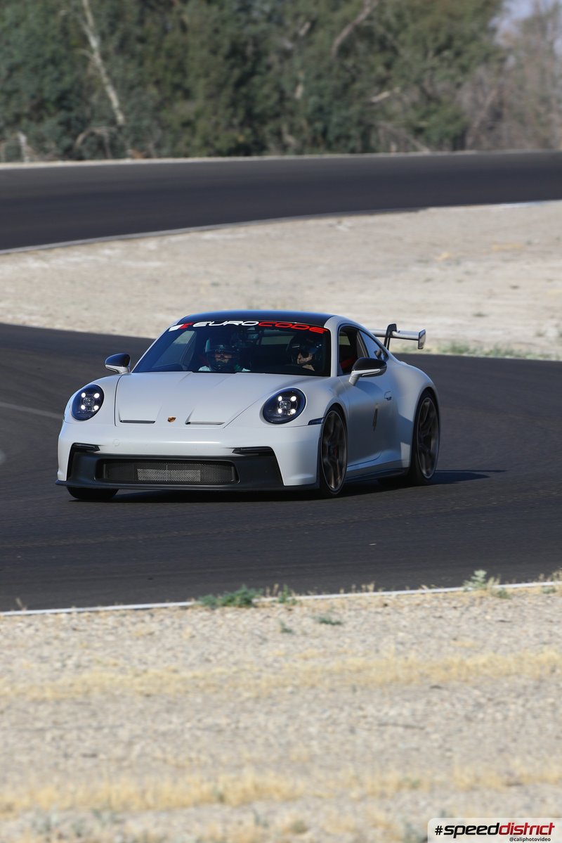Porsche 911 GT3 RS white