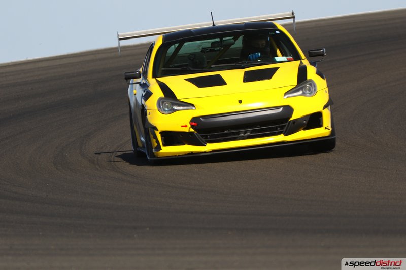 Porsche 911 GT3 Cup yellow
