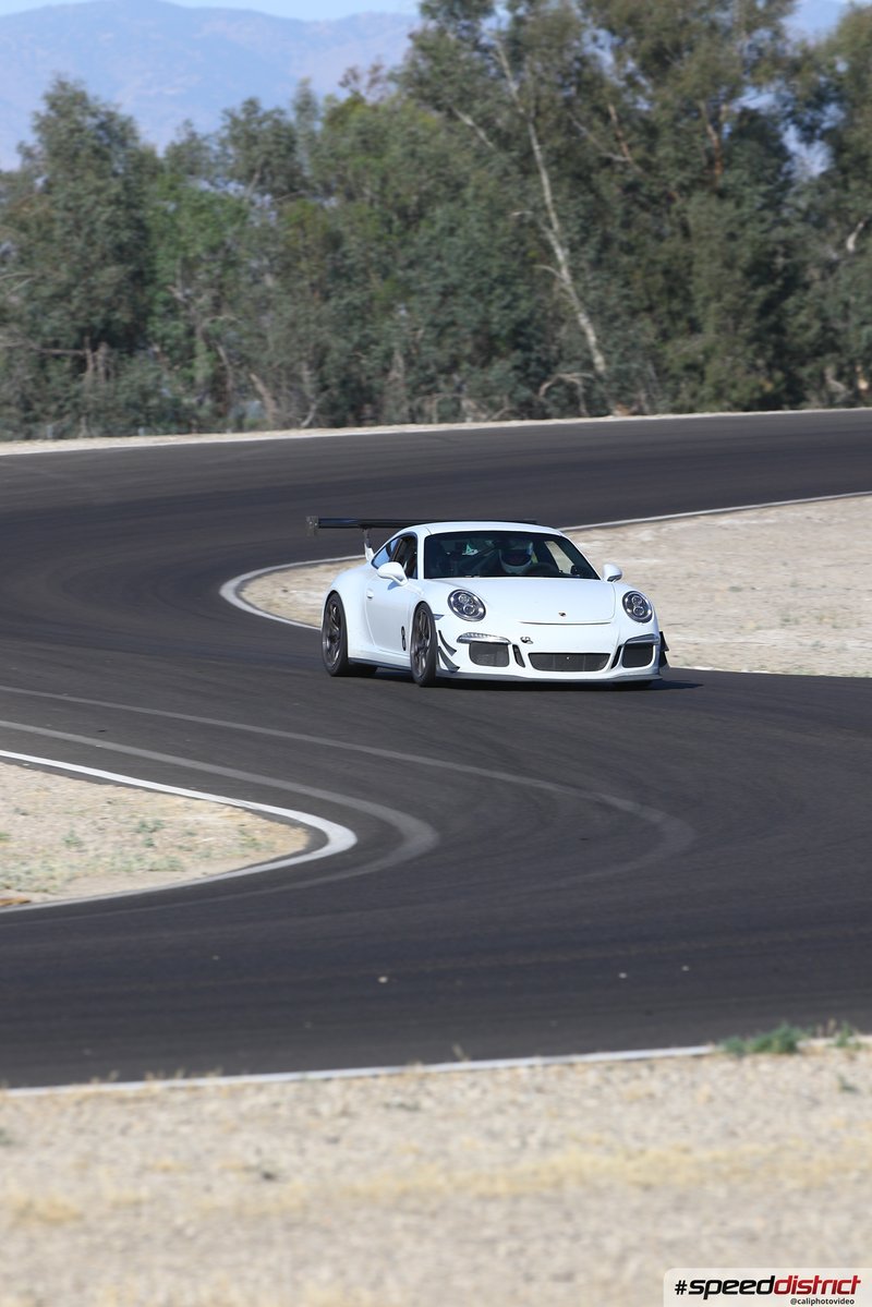 Porsche 911 GT3 RS white