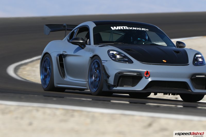 Porsche Cayman GT4