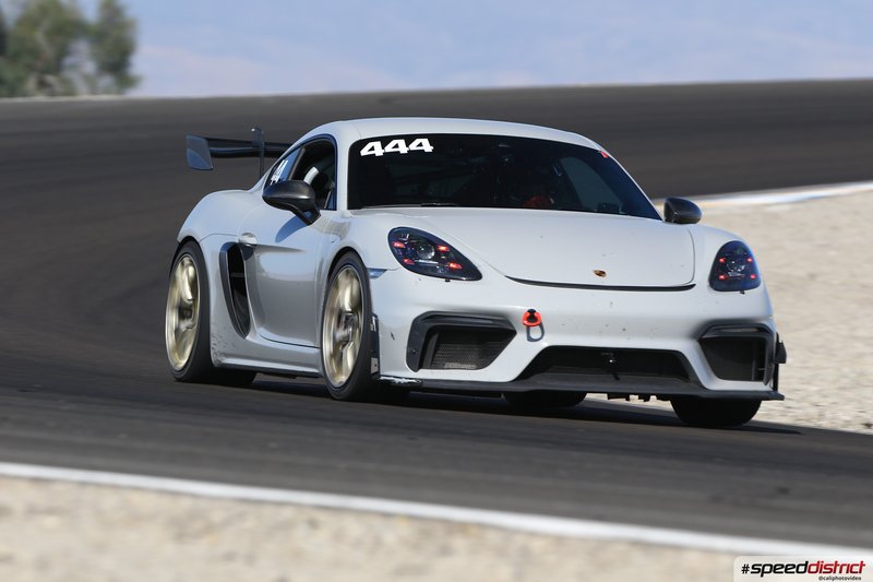 Porsche Cayman GT4 RS