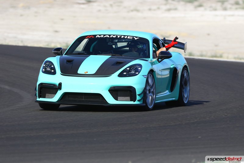 Porsche Cayman GT4