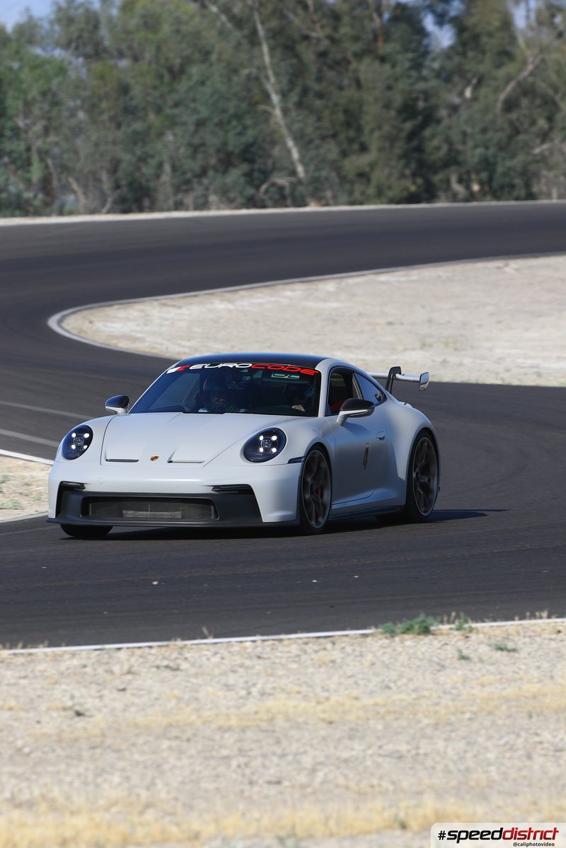 Porsche 911 GT3 RS white