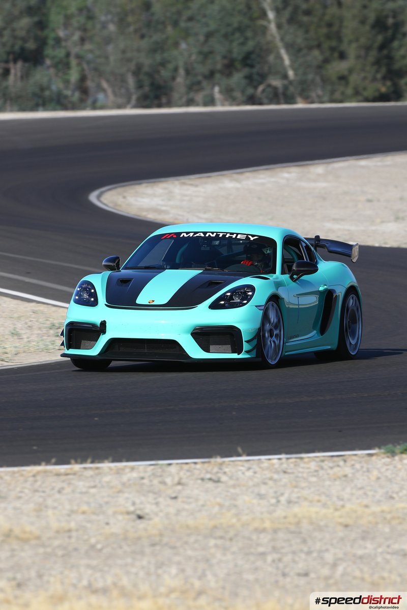 Porsche Cayman GT4 RS