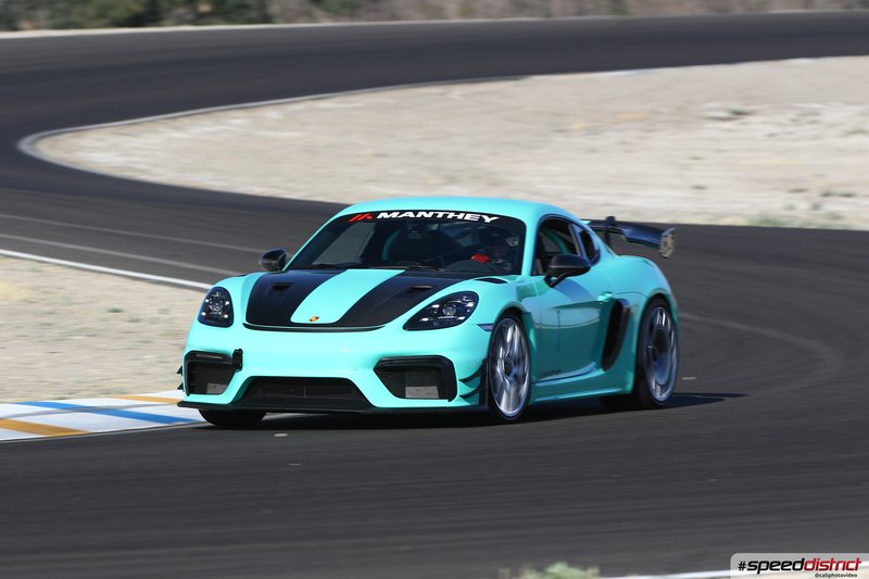 Porsche Cayman GT4 RS