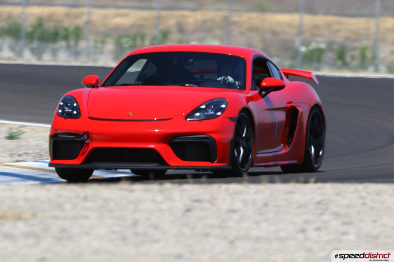 Porsche Cayman GT4