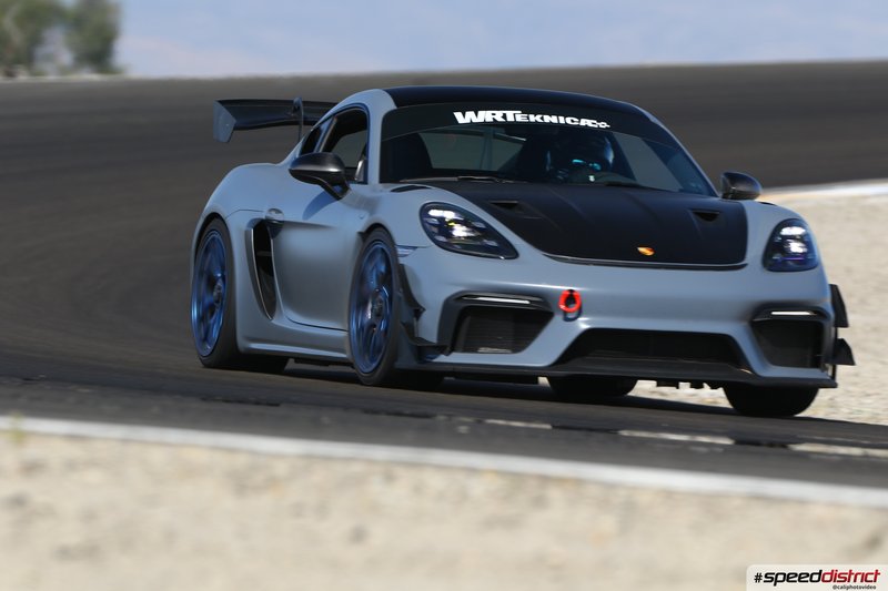 Porsche Cayman GT4