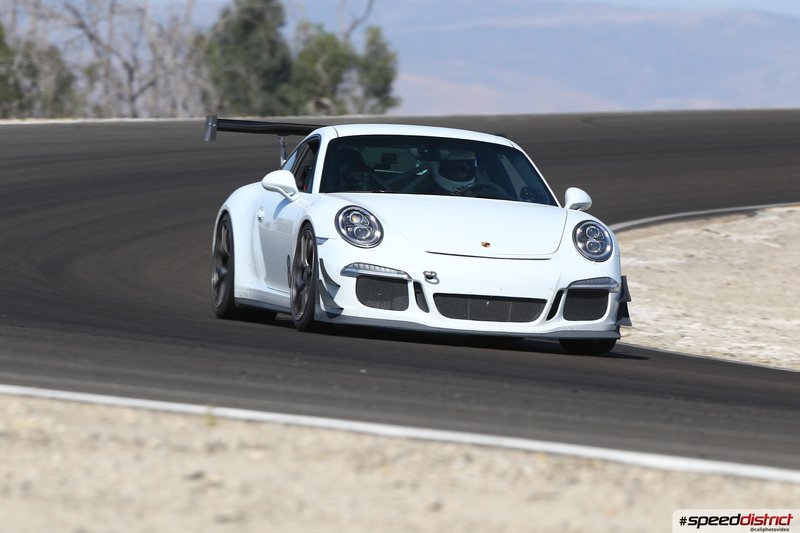 Porsche 911 GT3 RS white