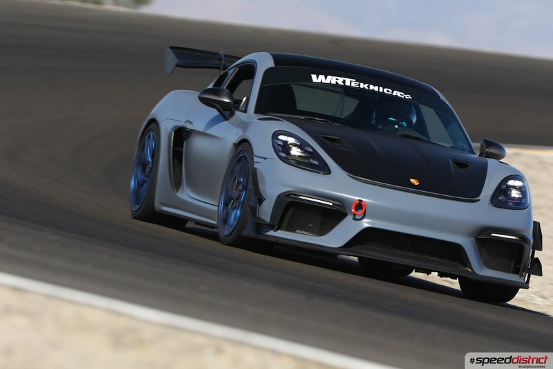 Porsche Cayman GT4