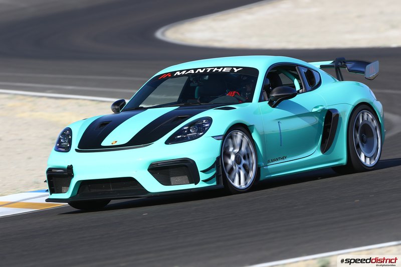Porsche Cayman GT4 RS