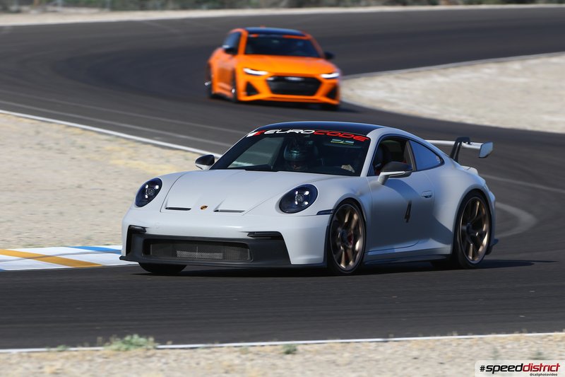 Porsche 911 GT3 RS white