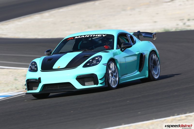 Porsche Cayman GT4