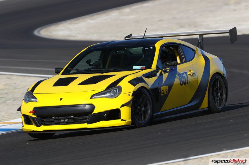 Porsche Cayman GT4 RS