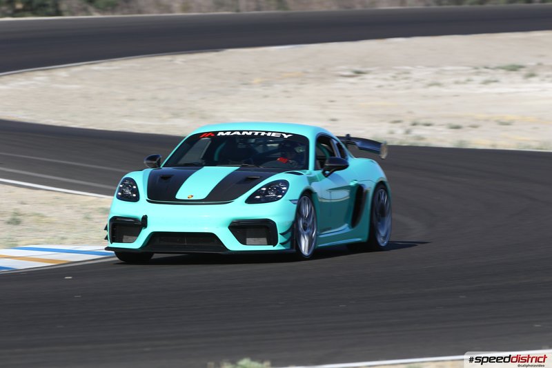 Porsche Cayman GT4