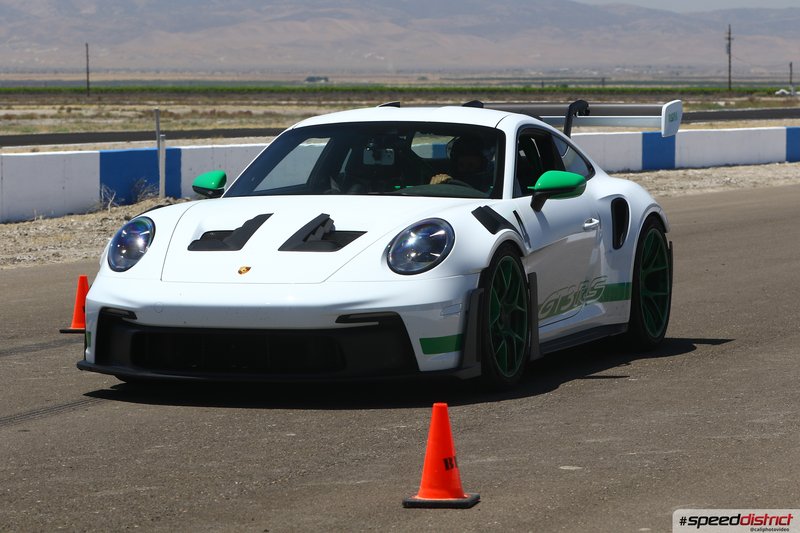 Porsche 911 GT3 RS white