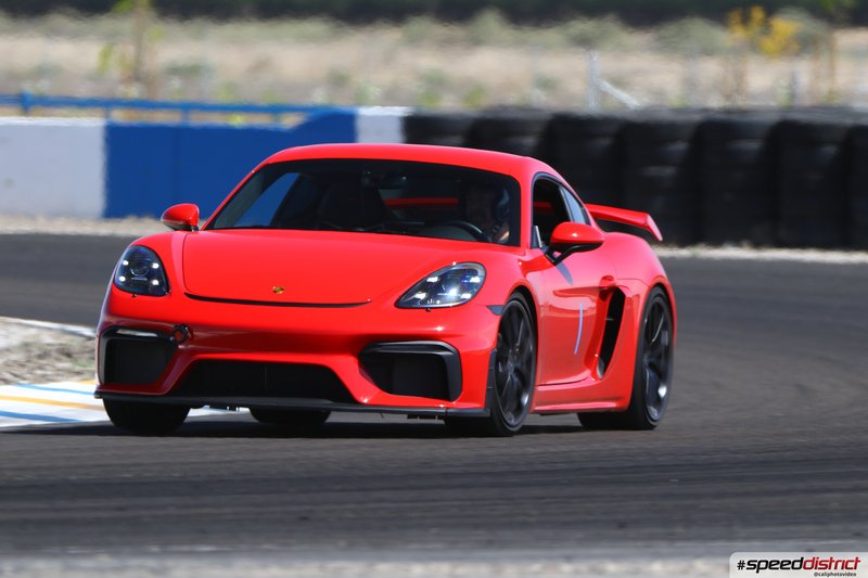 Porsche Cayman GT4