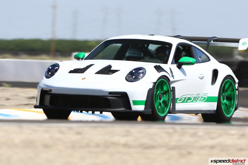 Porsche 911 GT3 RS white