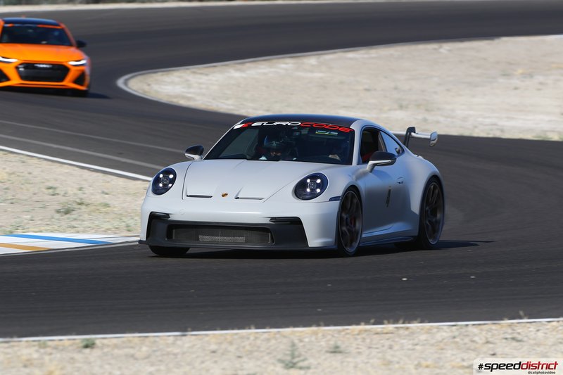 Porsche 911 GT3 RS white