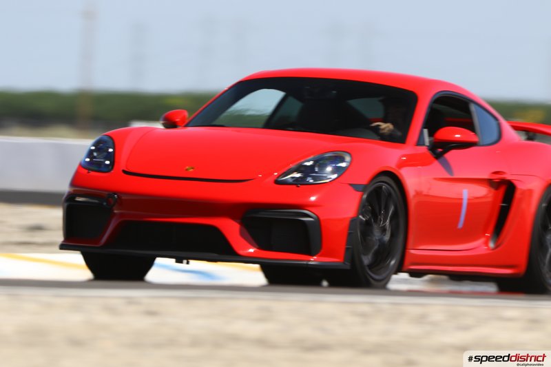 Porsche Cayman GT4