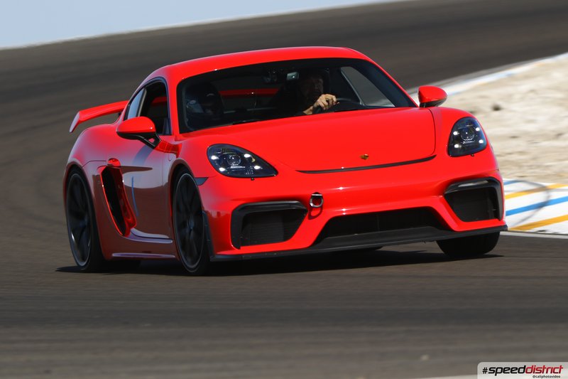 Porsche Cayman GT4