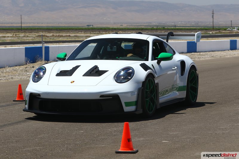 Porsche 911 GT3 RS white