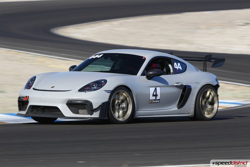 Porsche Cayman GT4