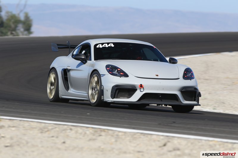 Porsche Cayman GT4