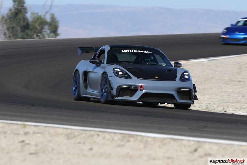 Porsche Cayman GT4
