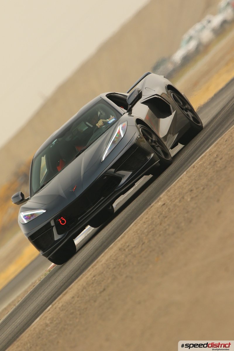 Chevrolet Corvette STI