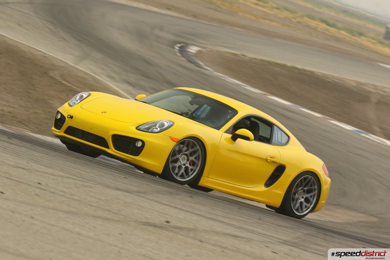 Porsche Cayman GT4
