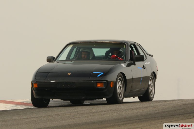 Porsche 944