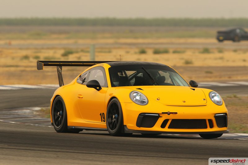 Porsche 911 GT3 Cup yellow