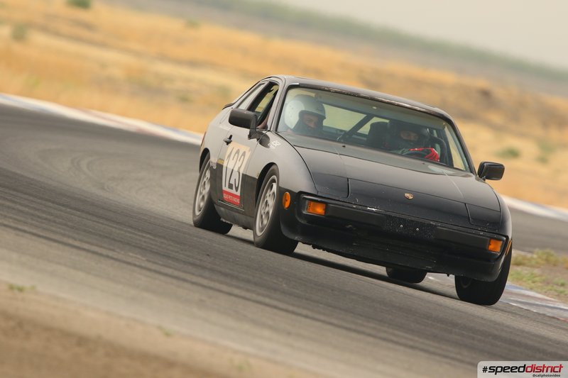 Porsche 944