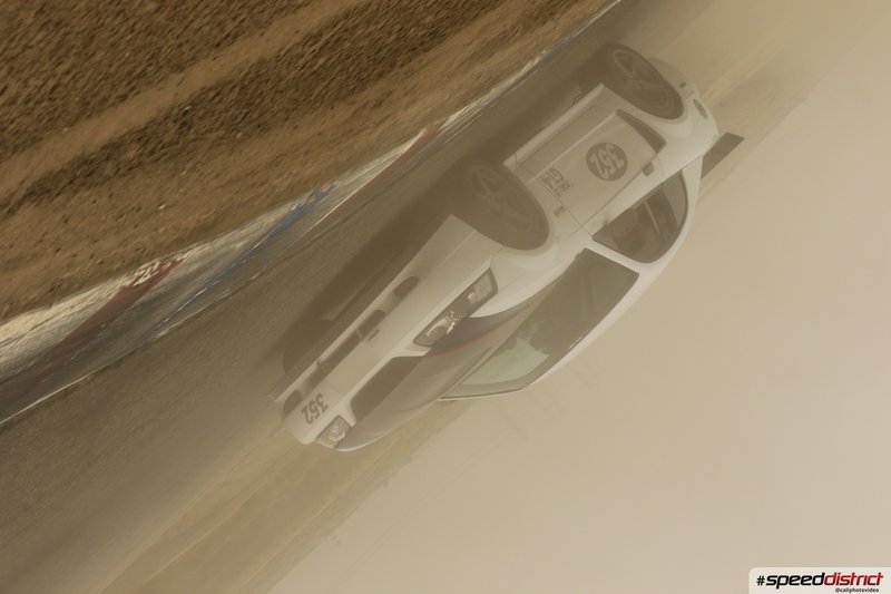 Porsche 911 GT3 Cup white