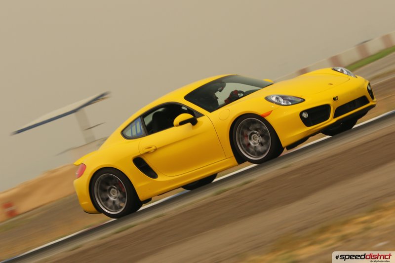 Porsche Cayman GT4
