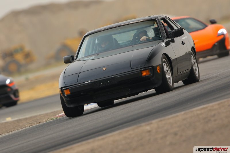 Porsche 944