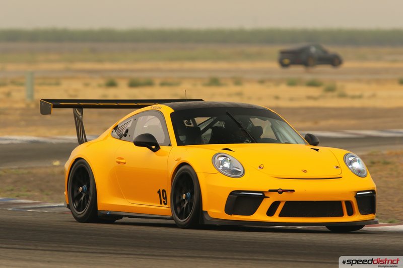 Porsche 911 GT3 Cup yellow