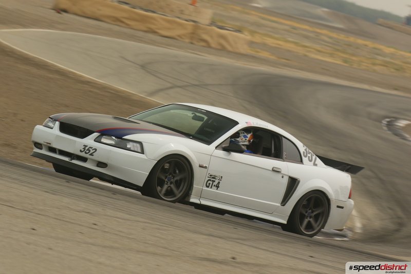 Ford Mustang GT4