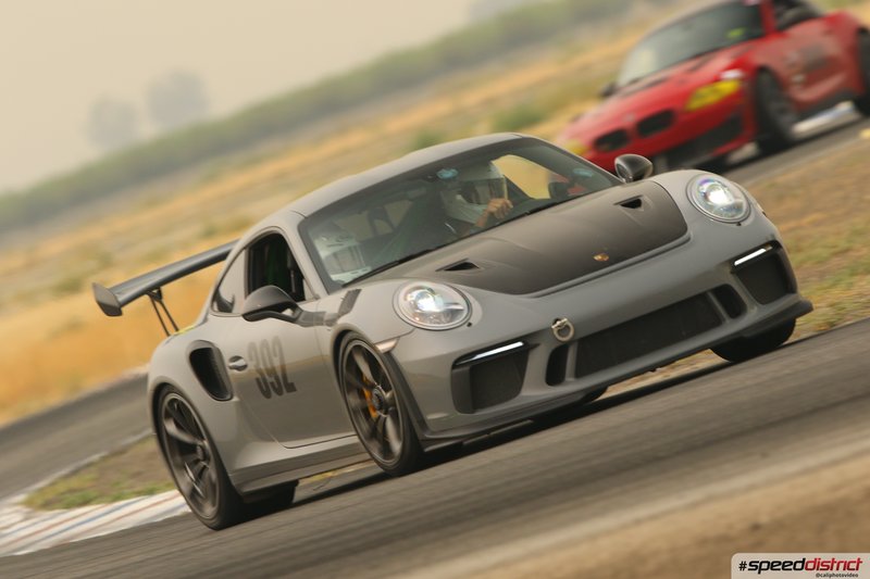 Porsche 911 GT3 RS gray