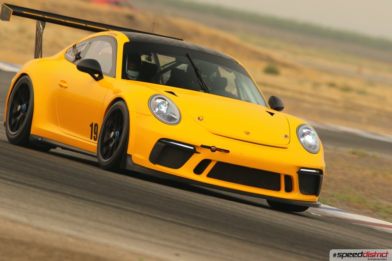 Porsche 911 GT3 Cup yellow