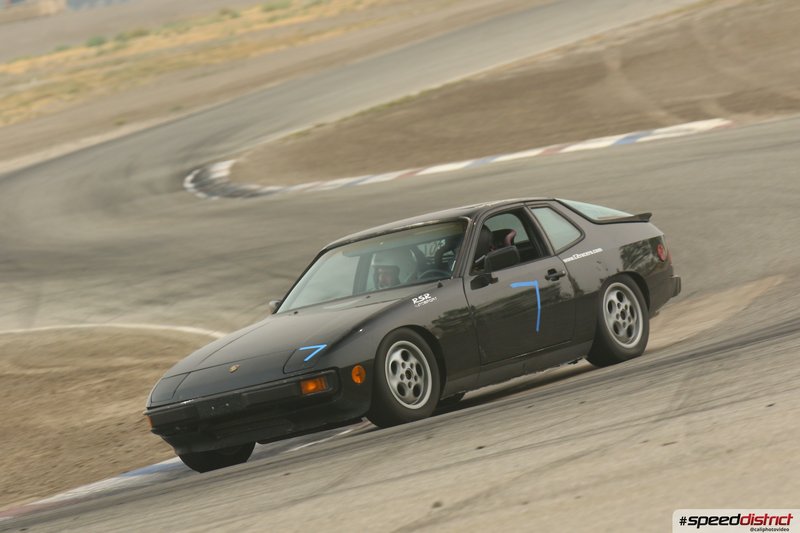 Porsche 944