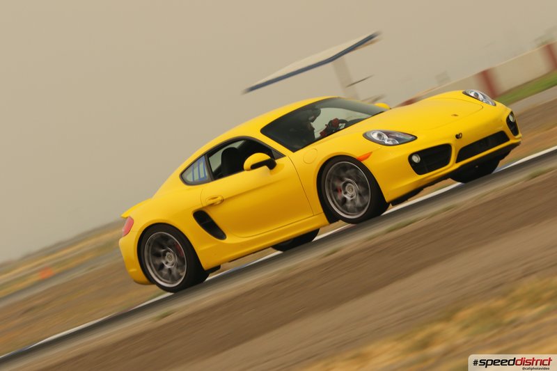 Porsche Cayman GT4