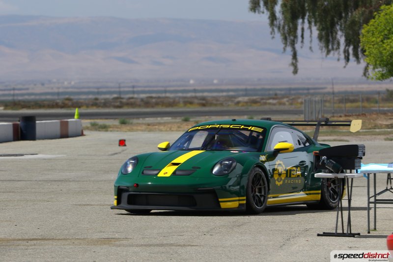 Porsche 911 GT3 Cup green