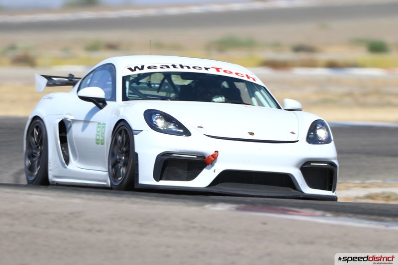 Porsche Cayman GT4