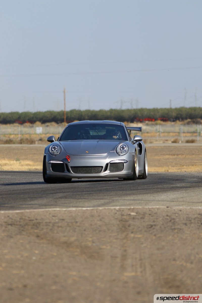 Porsche 911 GT3 RS silver