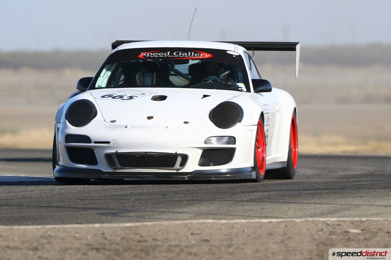 Porsche 911 GT3 Cup white