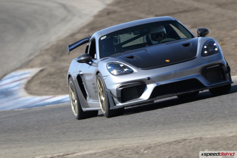 Porsche Cayman GT4