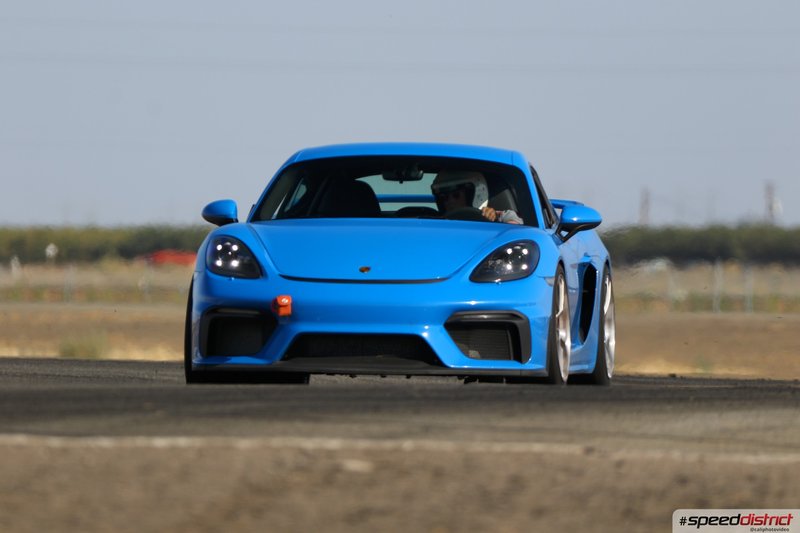 Porsche Cayman GT4