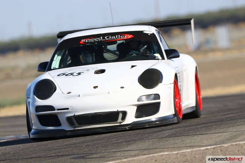 Porsche 911 GT3 Cup white